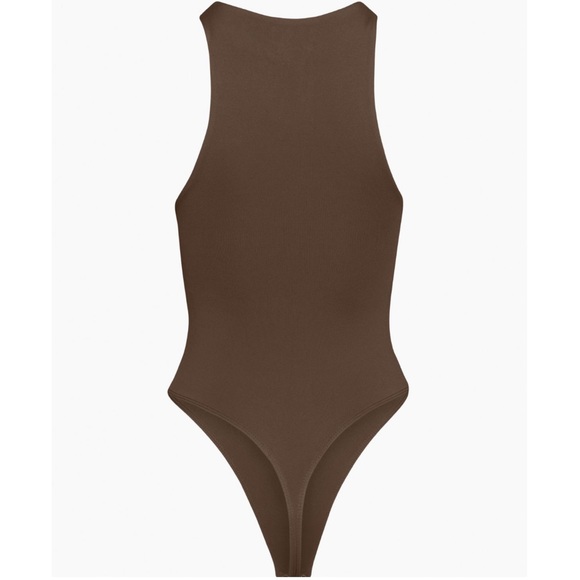Babaton Contour Bodysuit - Picture 2 of 3
